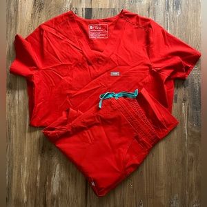 Women’s FIGS scrub set size small